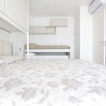 Vega - Immobiliare Διαμέρισμα